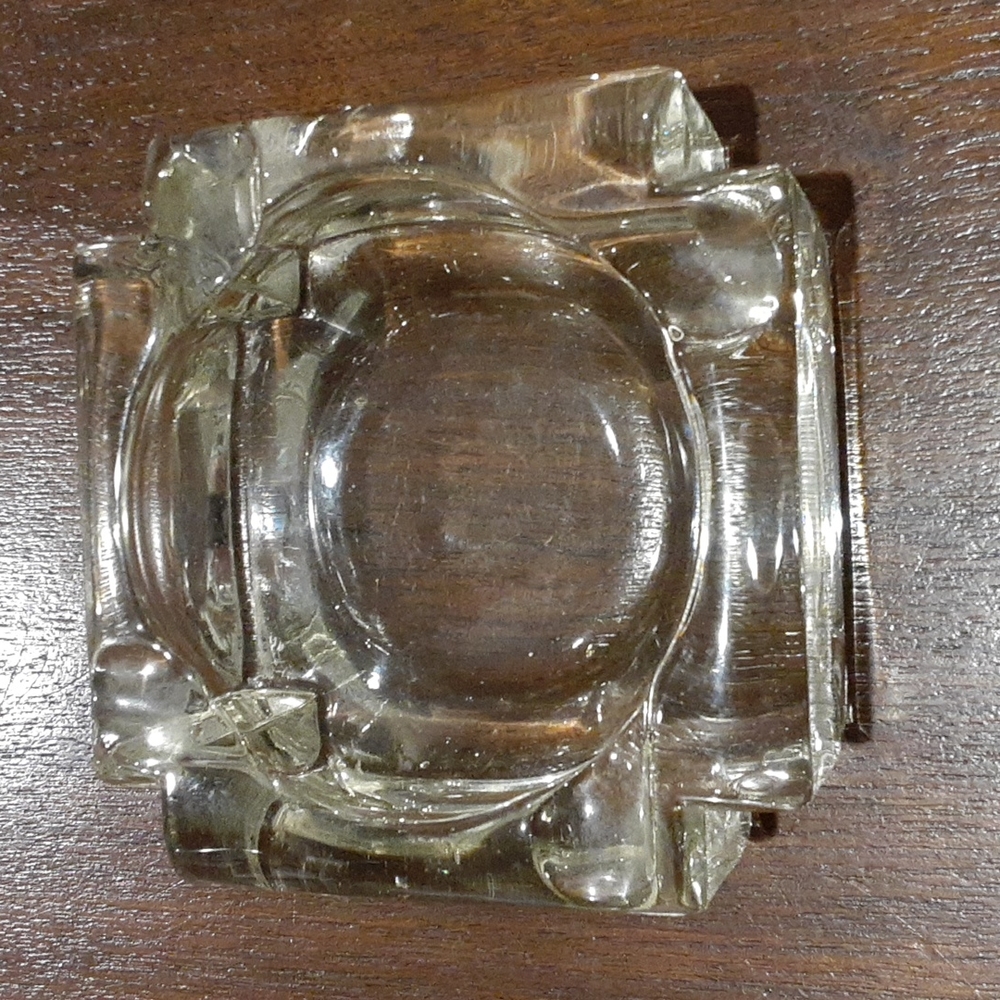ASHTRAY Vintage Art Glass  Tray Grandma core